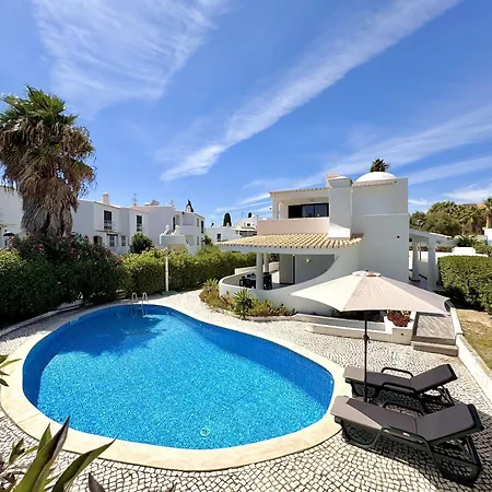 Albufeira Summer 3 With Pool By Homing