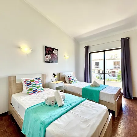 Albufeira Summer 3 With Pool By Homing *