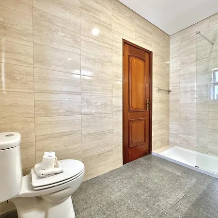 Albufeira Summer 3 With Pool By Homing *