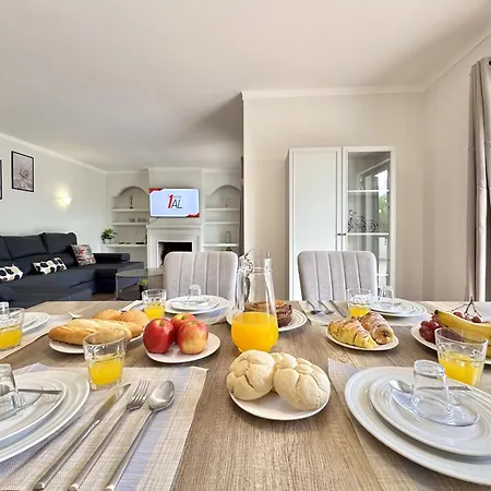 Albufeira Summer 3 With Pool By Homing