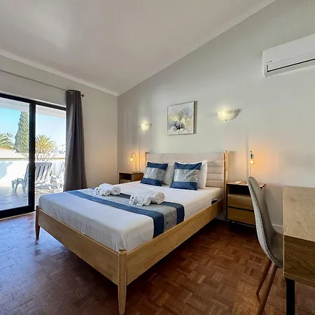 Villa Albufeira Summer 3 With Pool By Homing Sesmarias